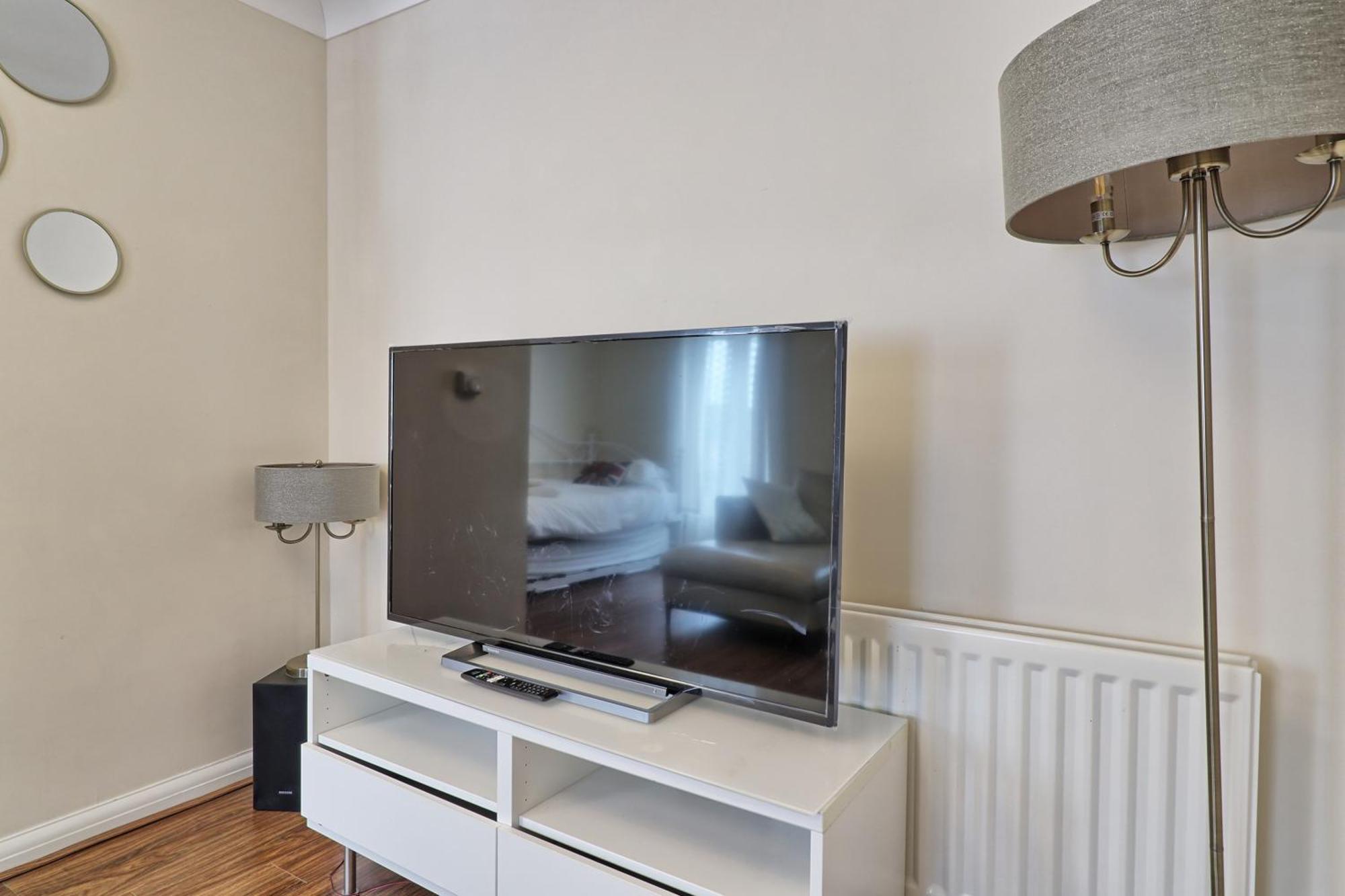 By Buildersbeds - Paignton House 4 Bedrooms Harold Wood Exteriör bild