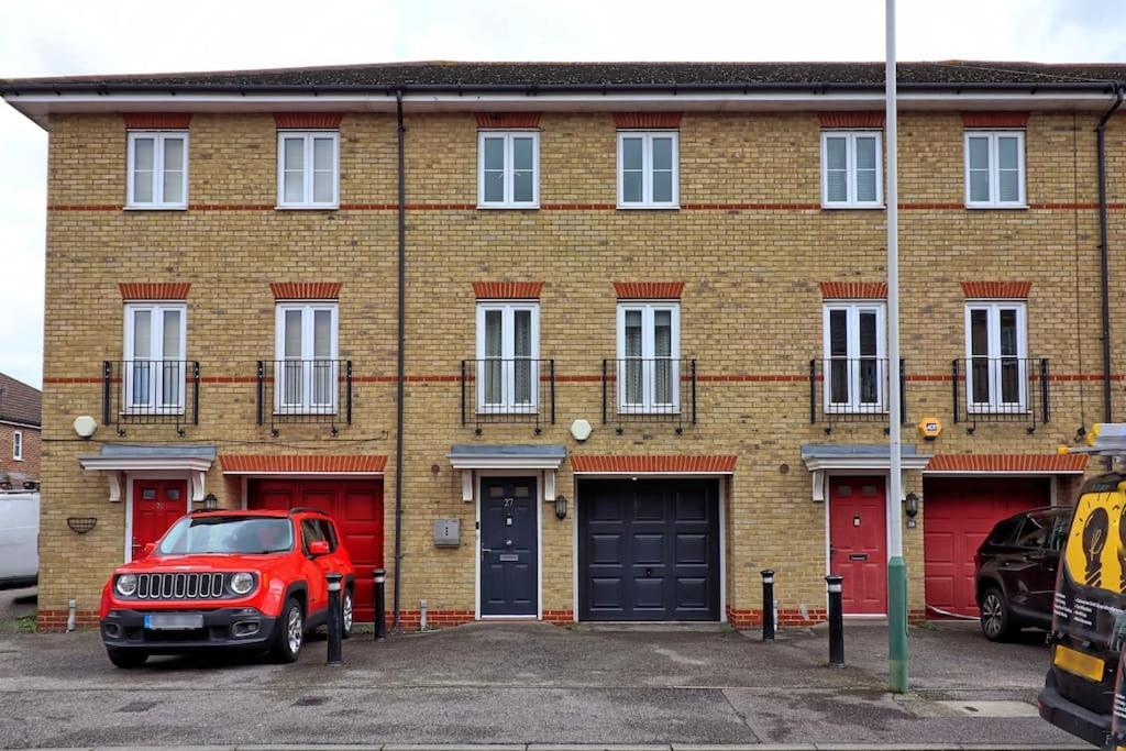 By Buildersbeds - Paignton House 4 Bedrooms Harold Wood Exteriör bild